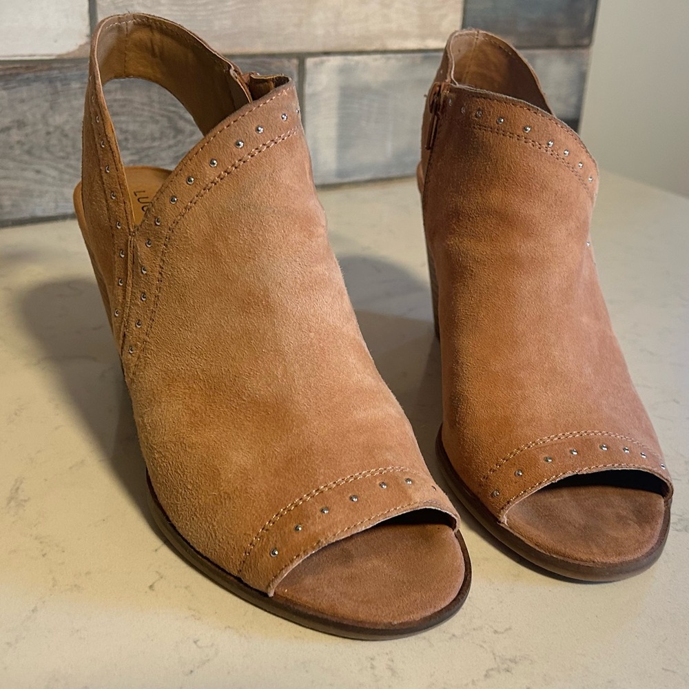 🍀 Lucky Brand Ulyssas Suede Leather Open Toe Wedge Studded Ankle Bootie Sandal - Picture 14 of 16